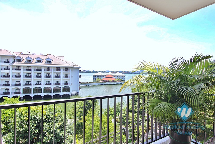 Newly and spacious 1 bedroom apartment for rent in Tay ho, Ha noi
